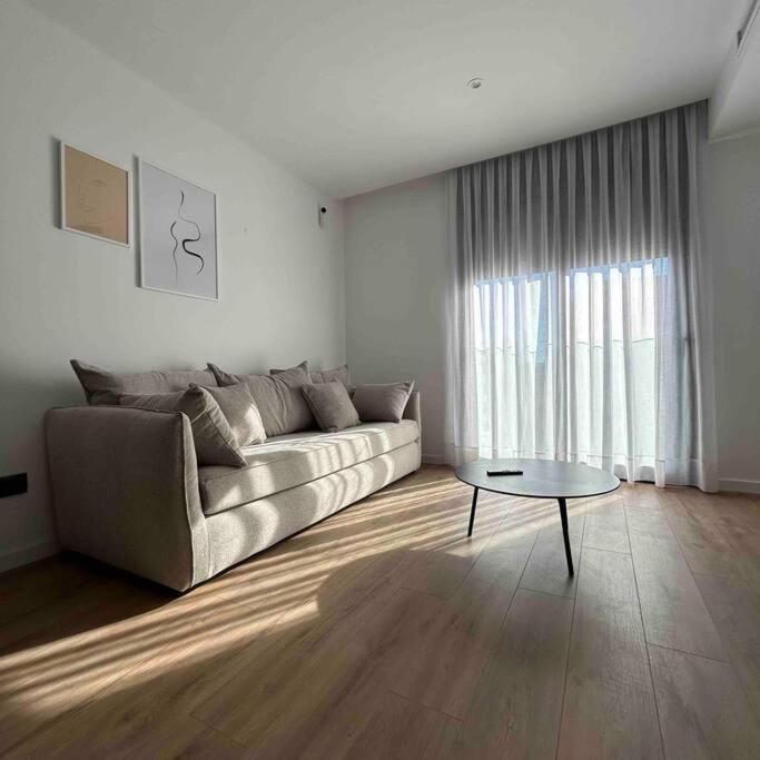 Estrenalo A Minutos De Bcn Apartment Sant Feliu de Llobregat Luaran gambar